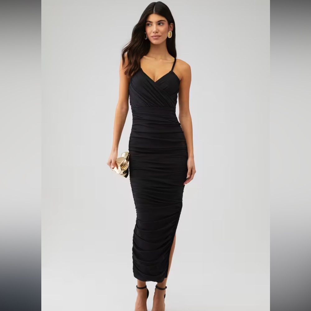 Elliatt Black Ruched Midi Dress